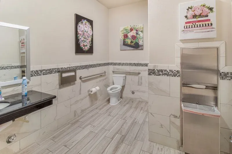 bathroom remodeling services in Selma CA
